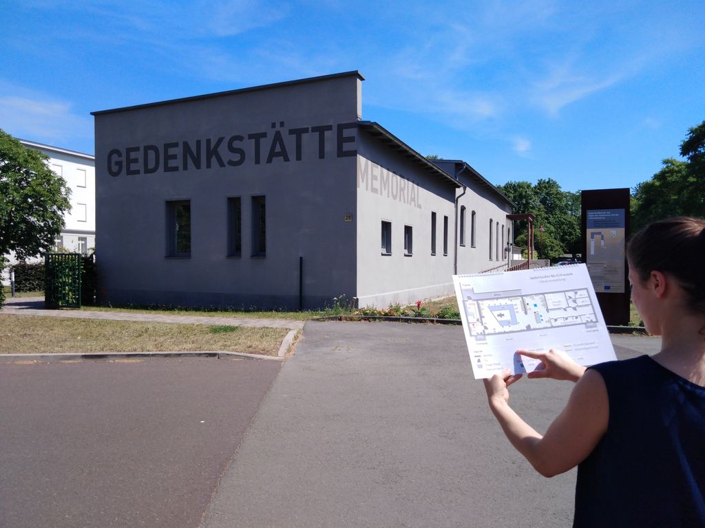 Begleitheft mit Ausstellungstexten in Braille- und Großbuchstaben (Foto: SBG)